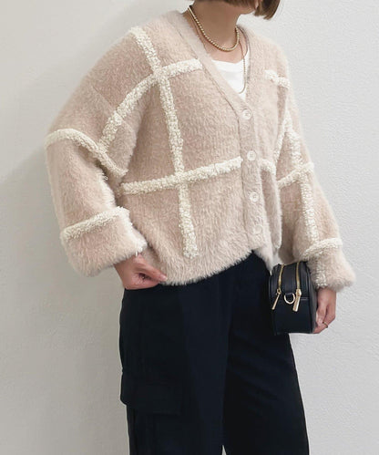 《主役級單品》V領提花開衫