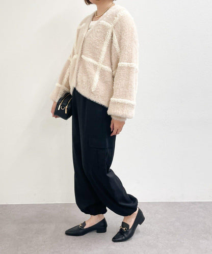 《主役級單品》V領提花開衫