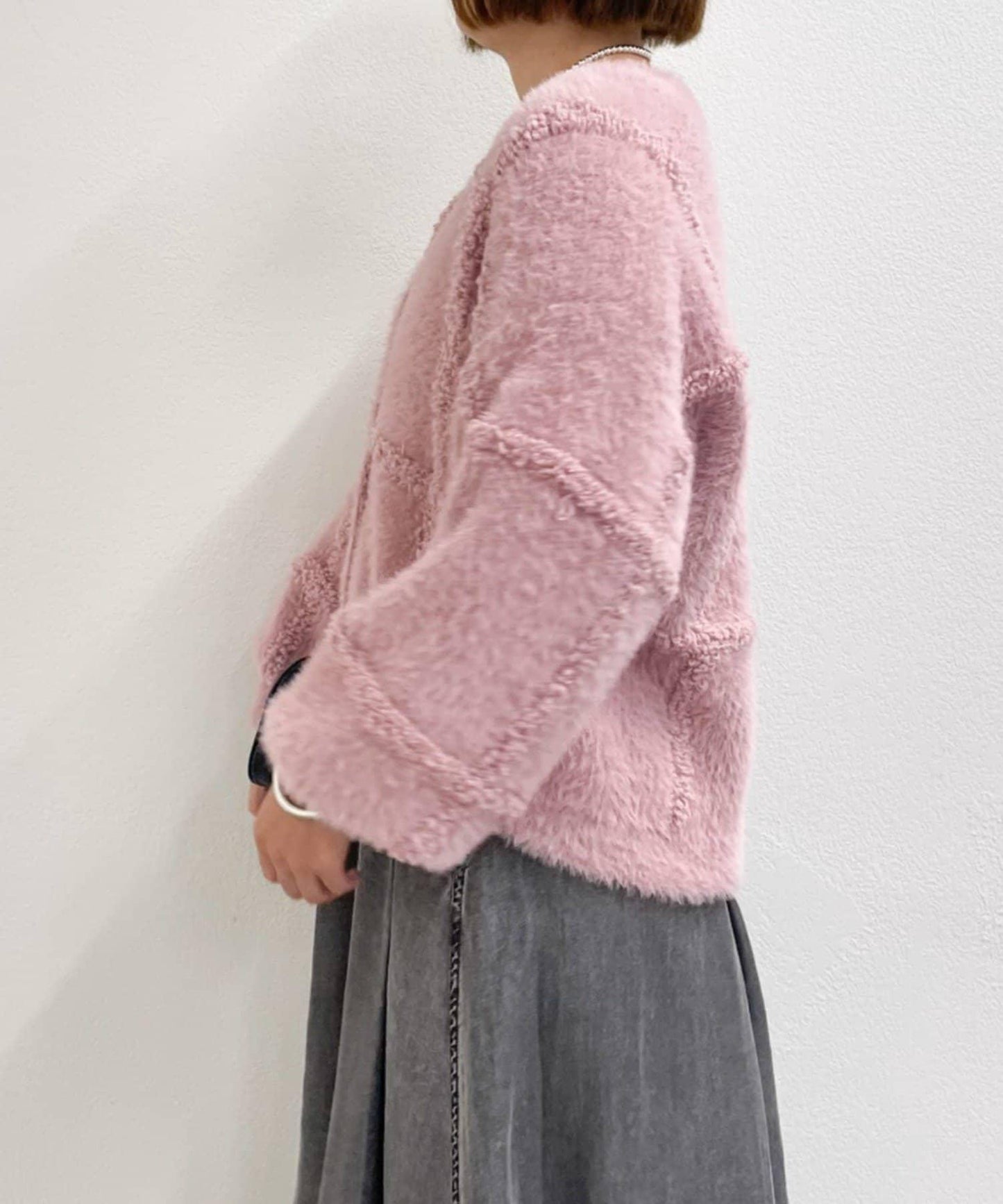 《主役級單品》V領提花開衫