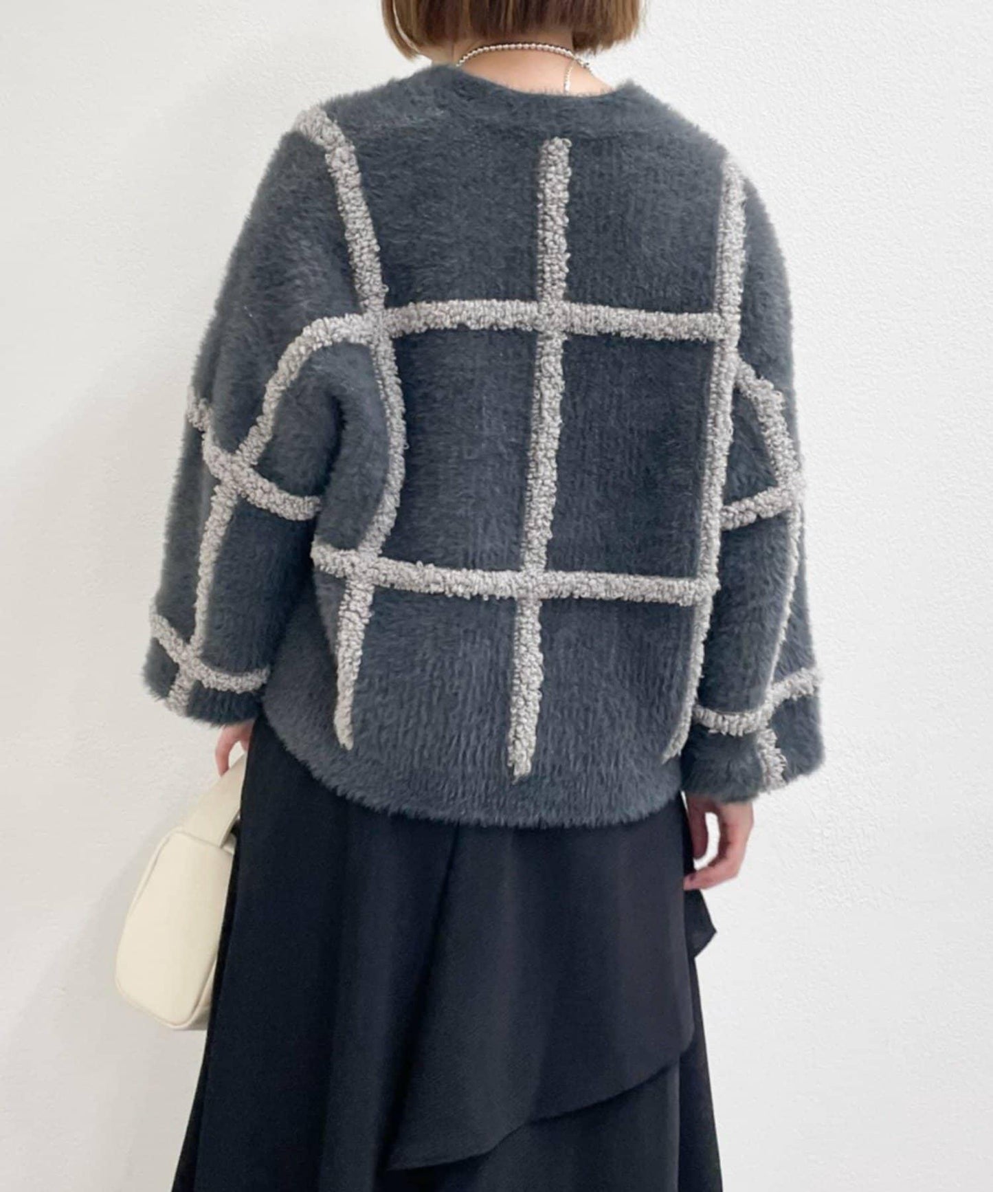 《主役級單品》V領提花開衫