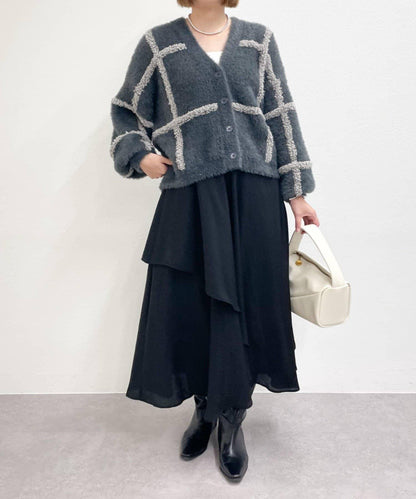 《主役級單品》V領提花開衫