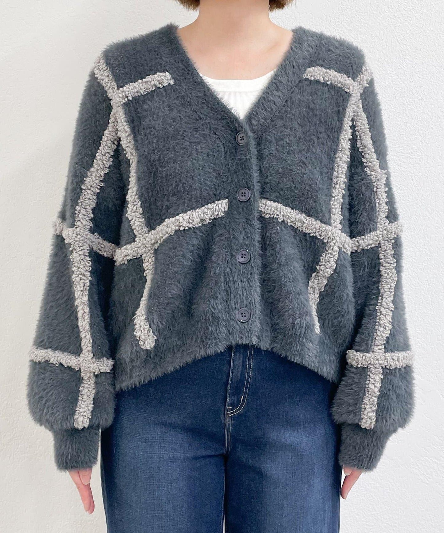 《主役級單品》V領提花開衫