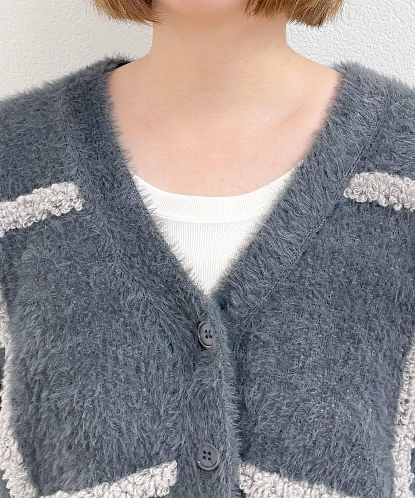 《主役級單品》V領提花開衫