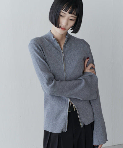 喇叭袖拉鍊套頭衫