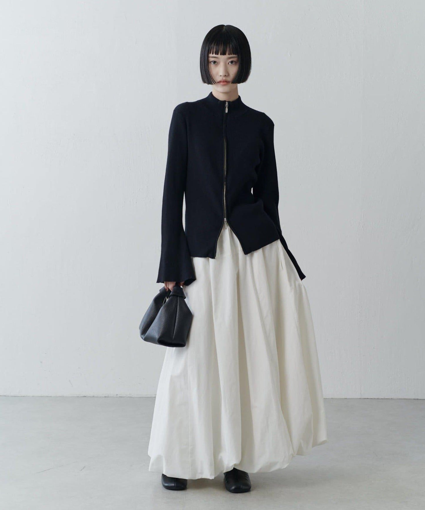 喇叭袖拉鍊套頭衫