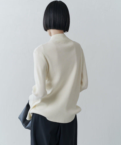 喇叭袖拉鍊套頭衫