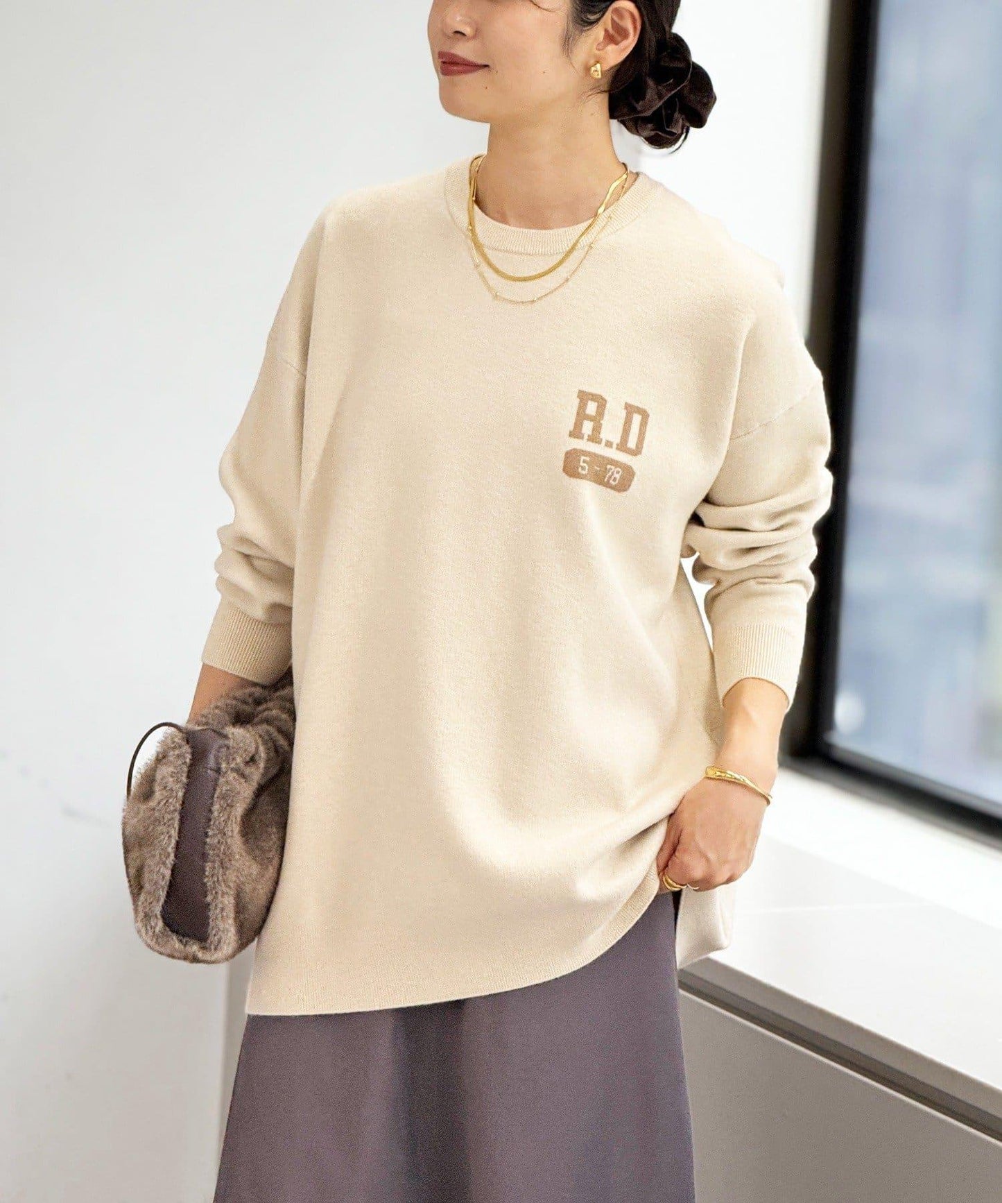 【背部標誌吸睛】運動標誌針織衫