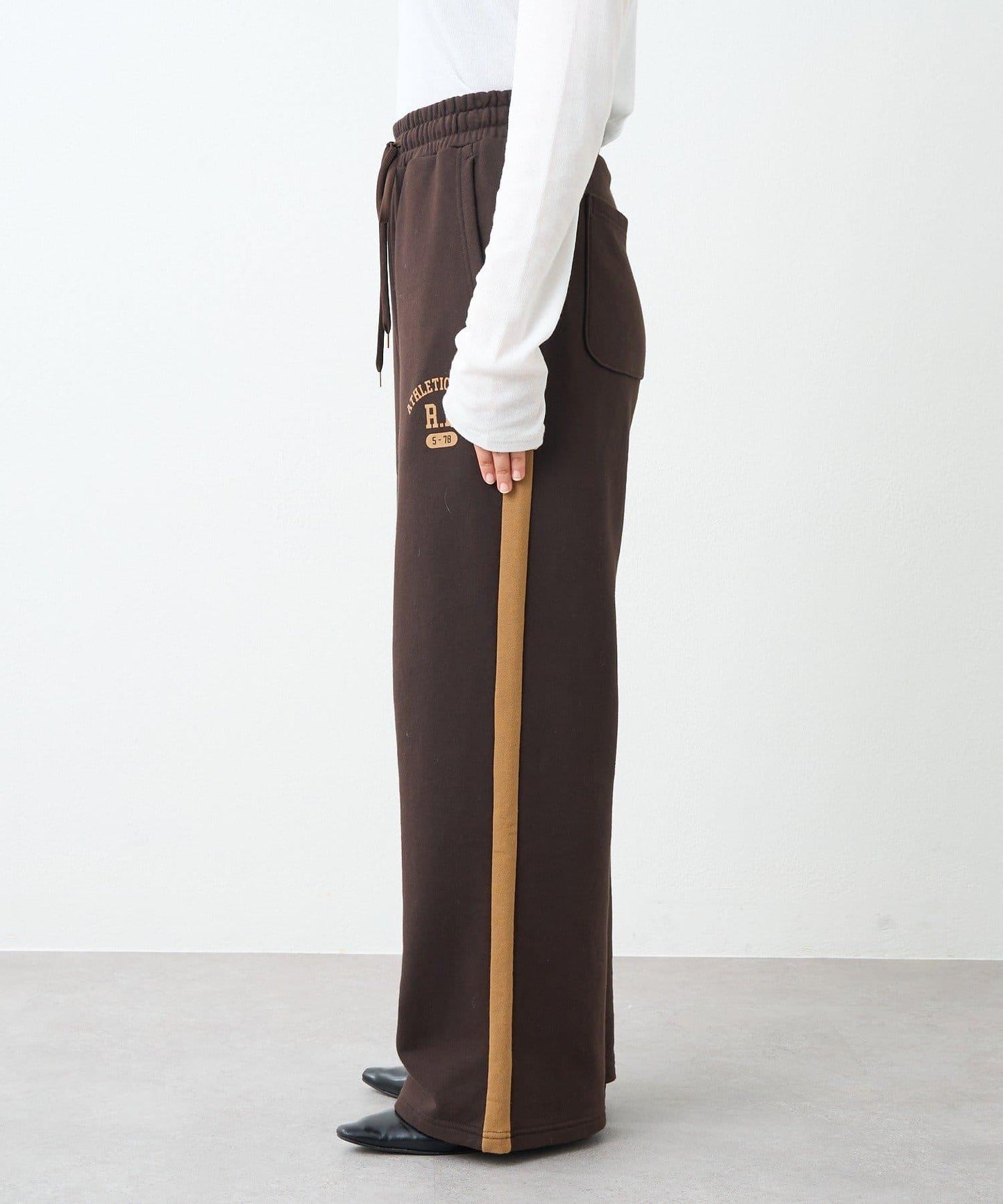 RIVE DROITE 側邊條紋針織褲