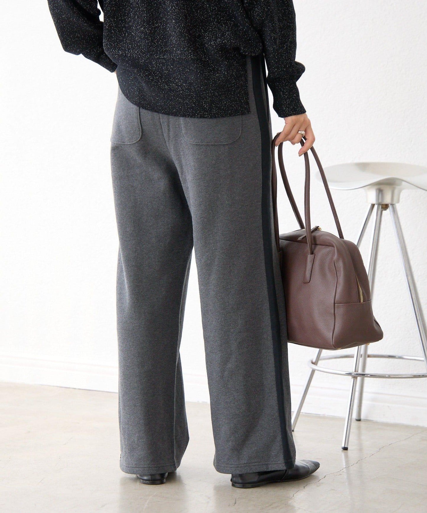 RIVE DROITE 側邊條紋針織褲