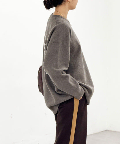 【背部標誌吸睛】運動標誌針織衫