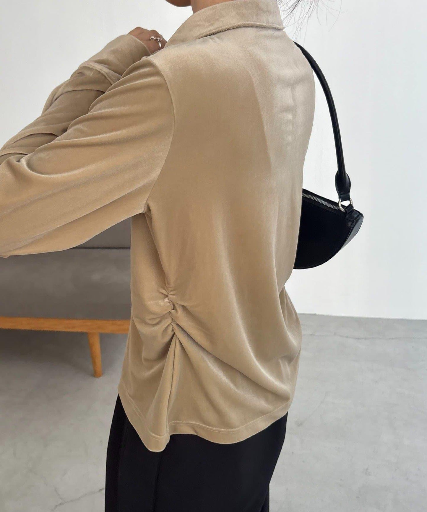 【CAPRICIEUX LE'MAGE】天鵝絨襯衫