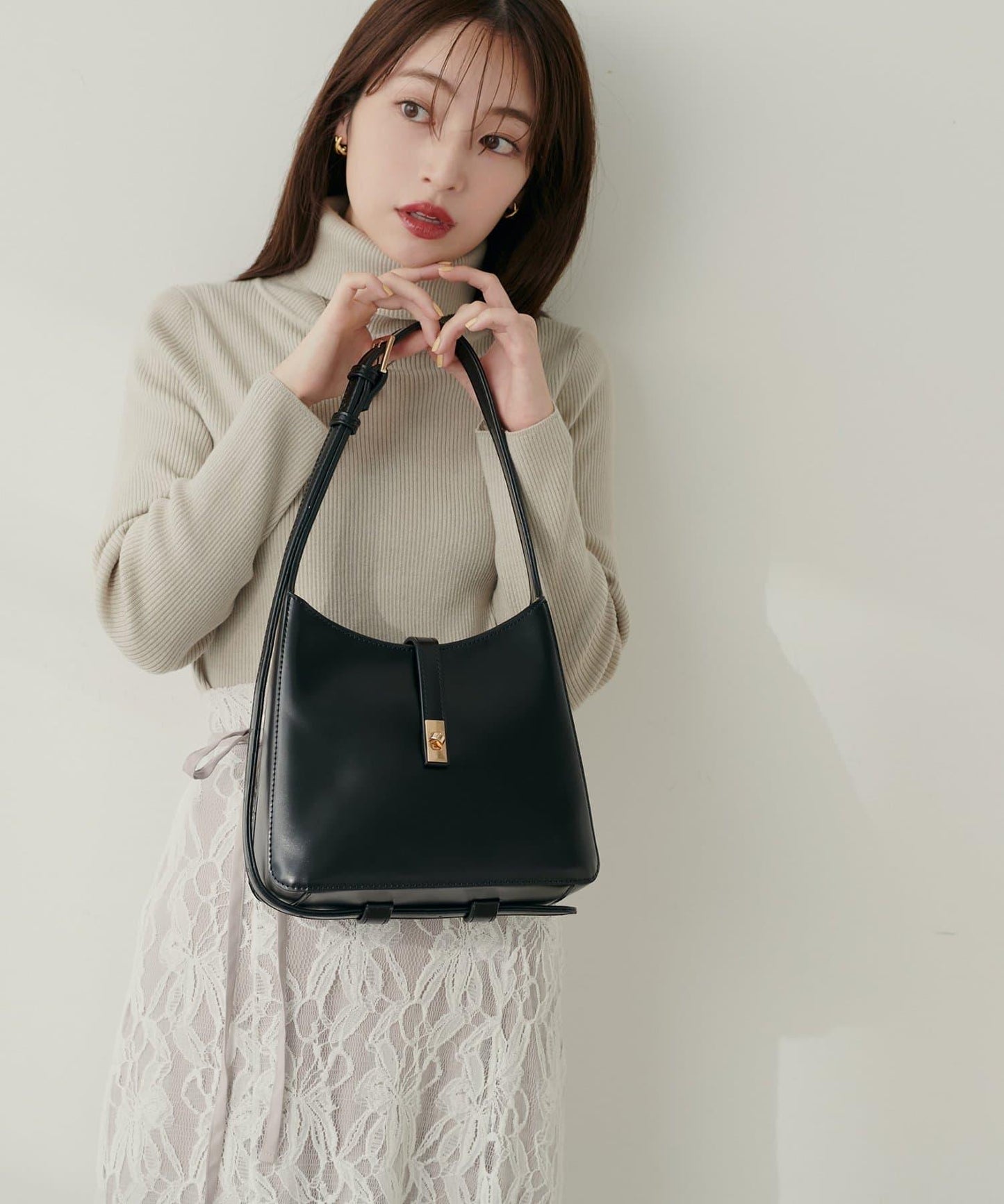 優雅風格雙用扣帶單肩包