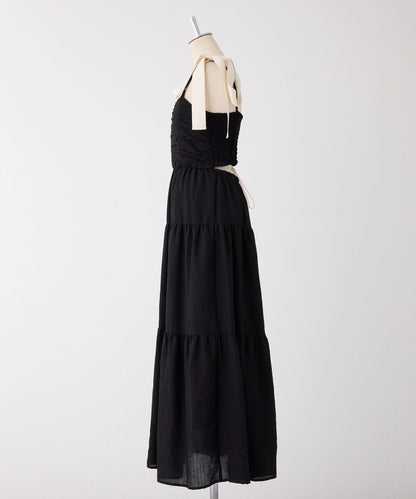 背部鏤空吊帶連衣裙