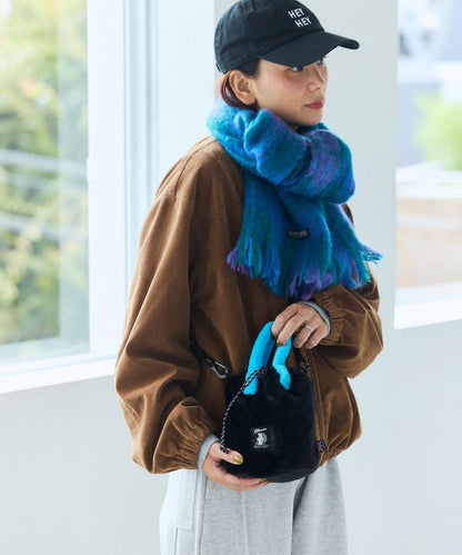 特別款毛絨抽繩包