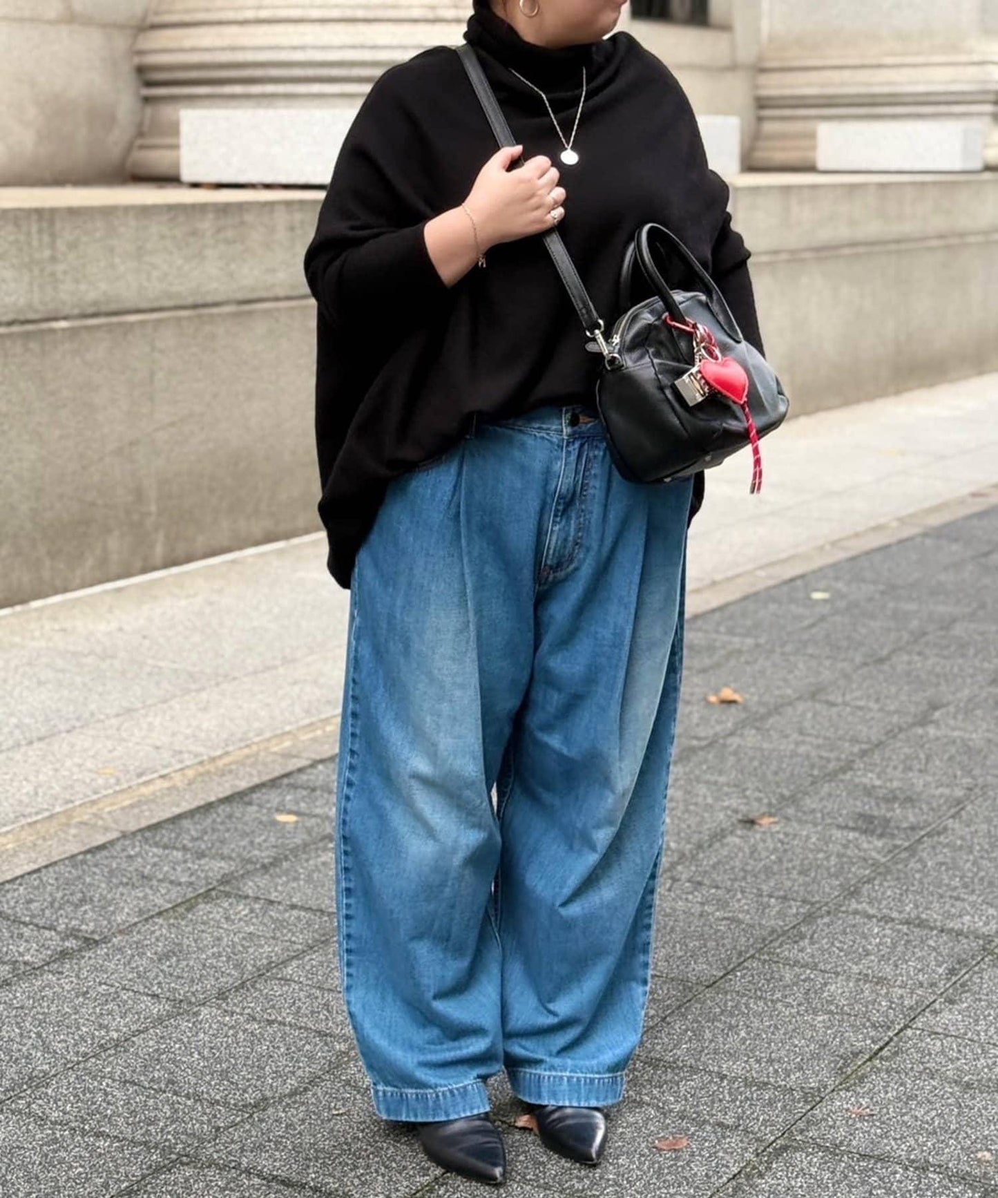 《フルカワコラボ》寬鬆褶皺牛仔褲