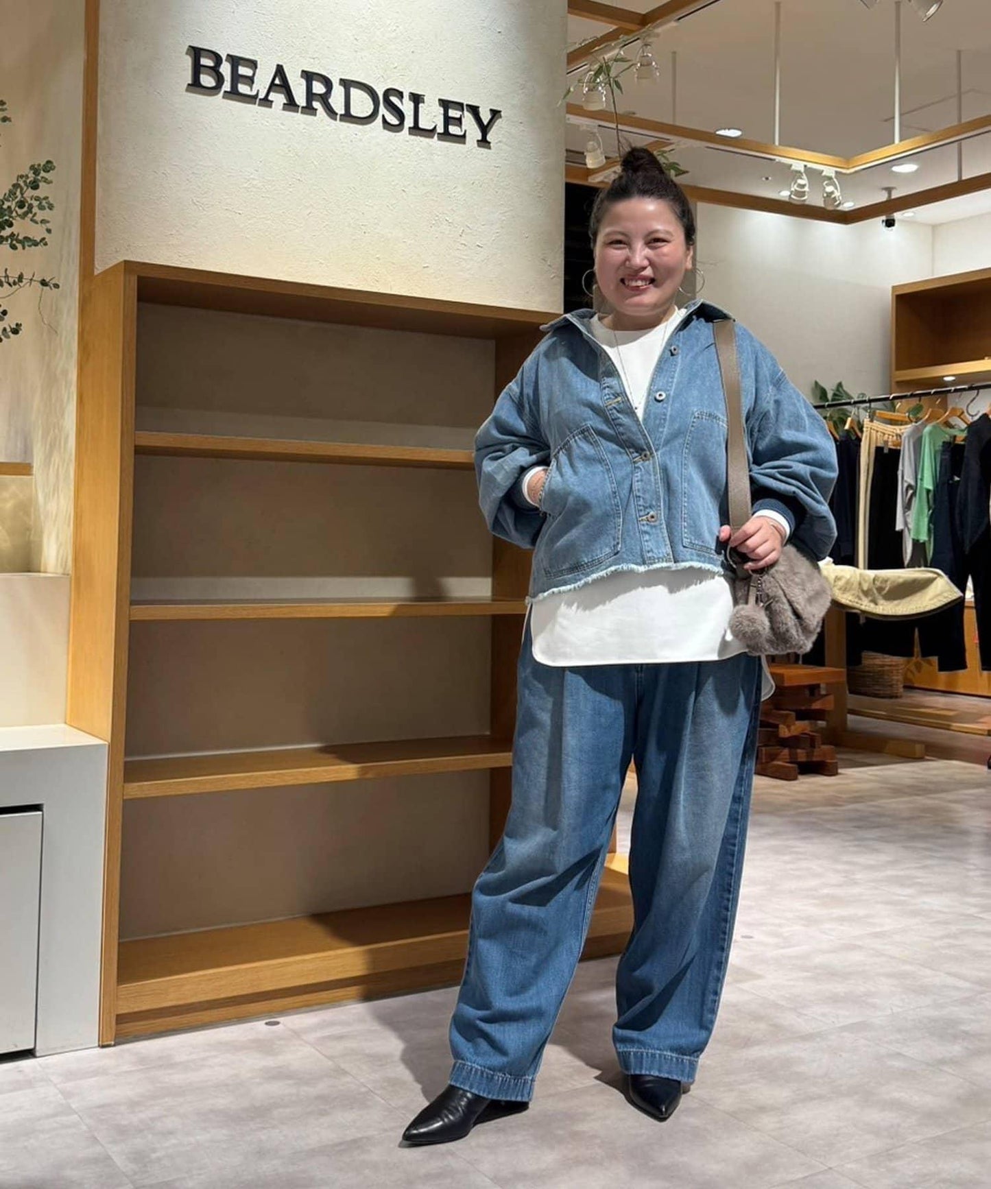 《フルカワコラボ》寬鬆褶皺牛仔褲