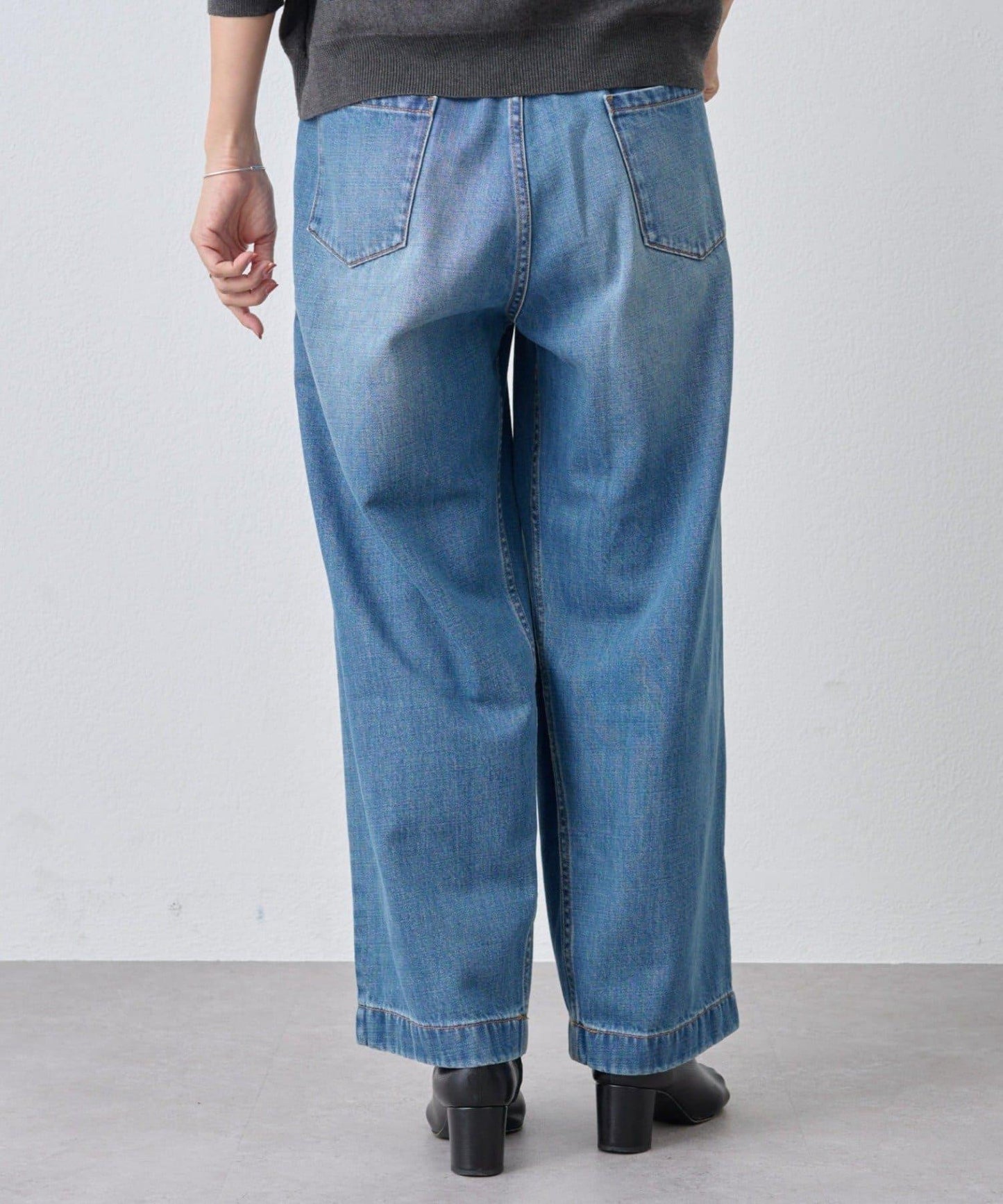 《フルカワコラボ》寬鬆褶皺牛仔褲