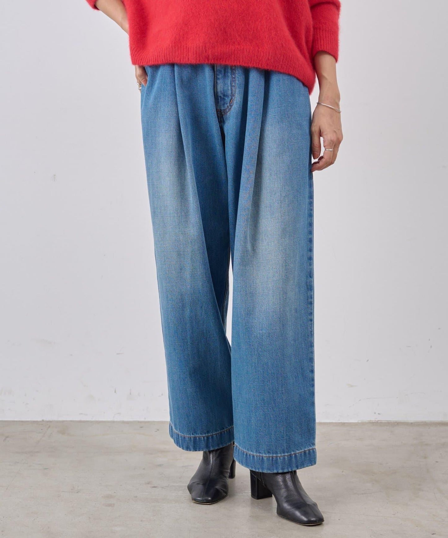 《フルカワコラボ》寬鬆褶皺牛仔褲