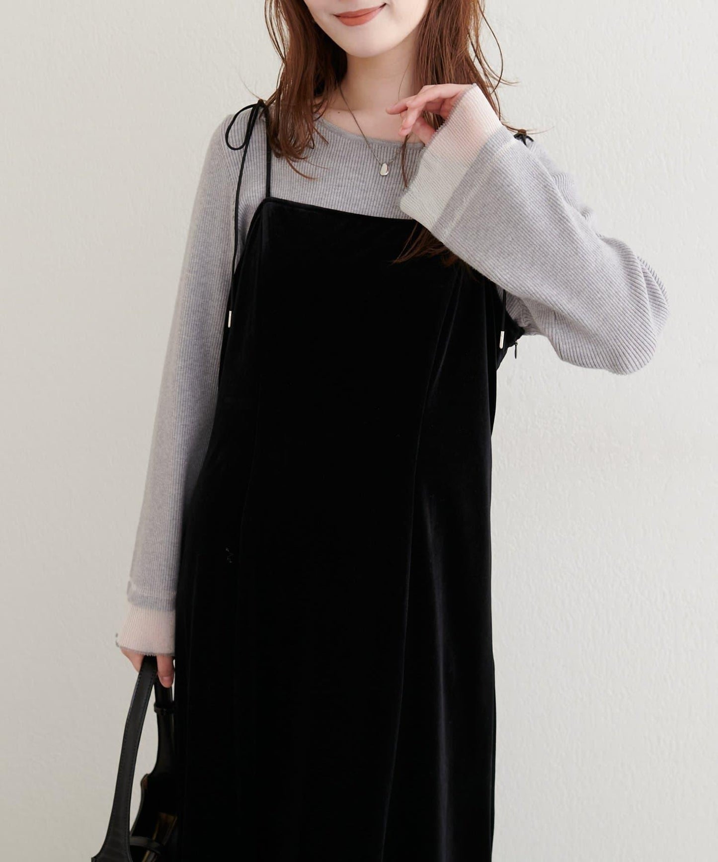 袖口透視喇叭袖針織衫