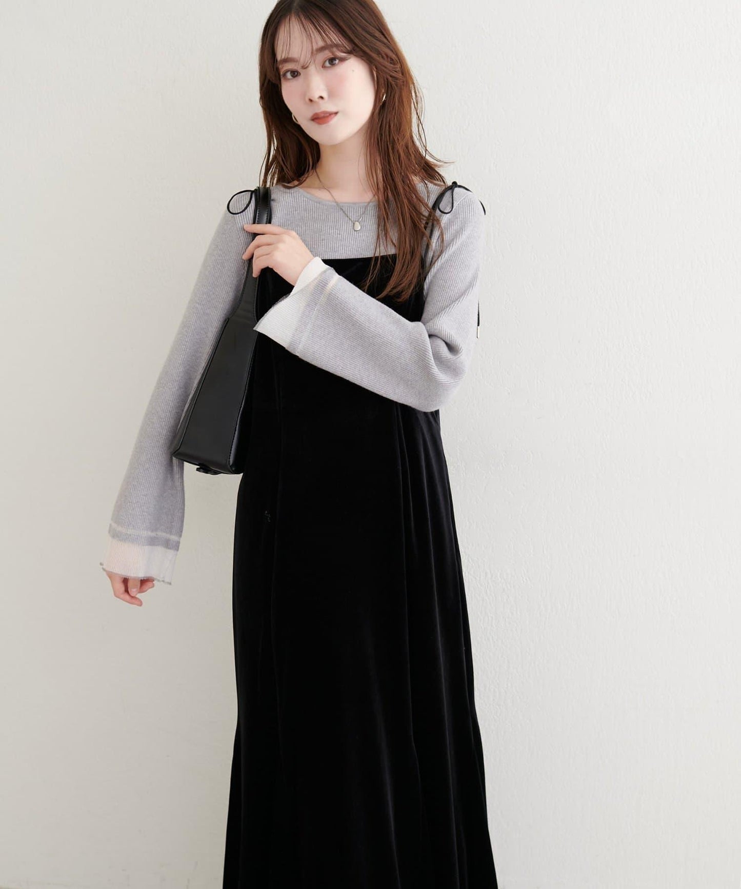 袖口透視喇叭袖針織衫