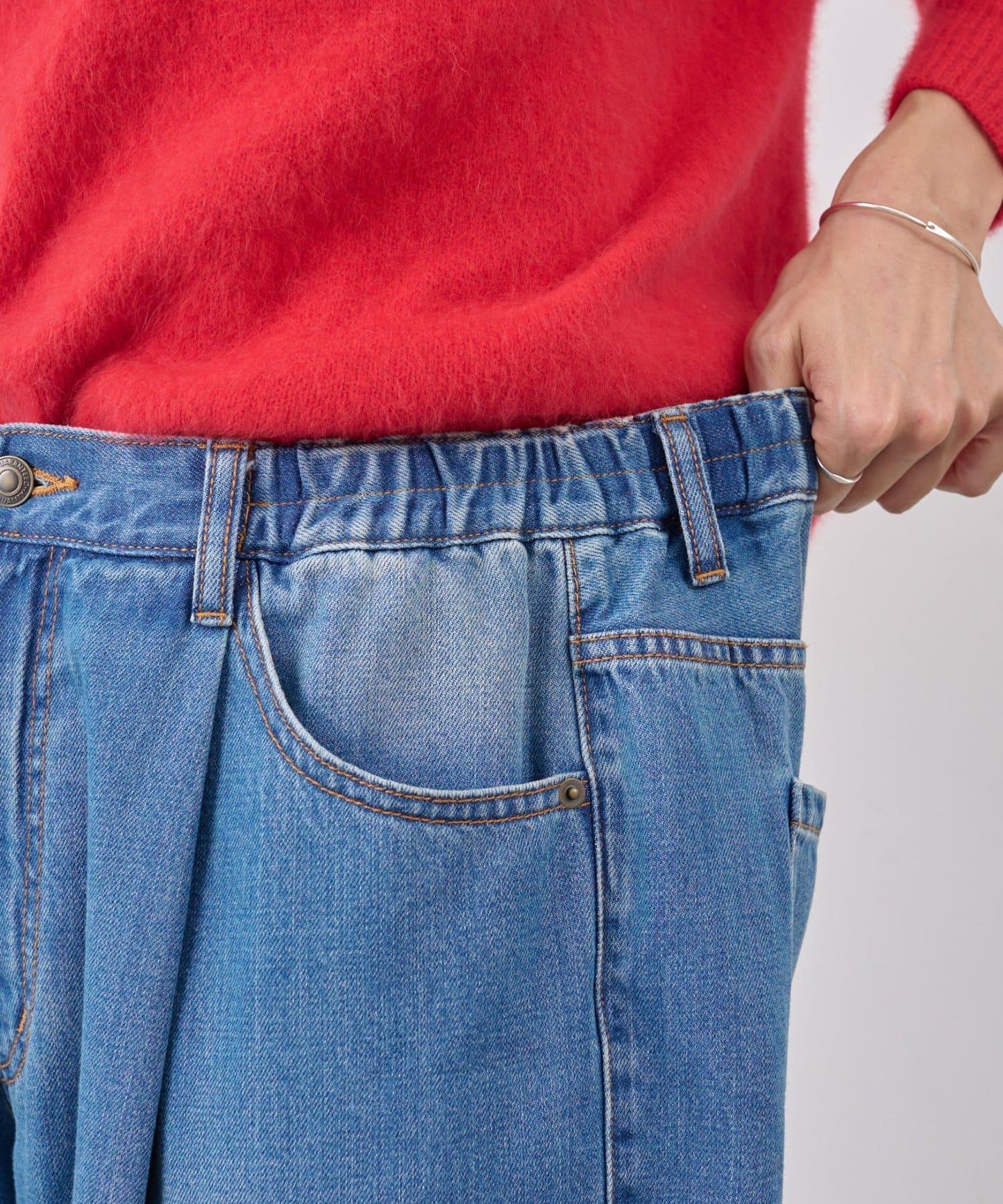 《フルカワコラボ》寬鬆褶皺牛仔褲