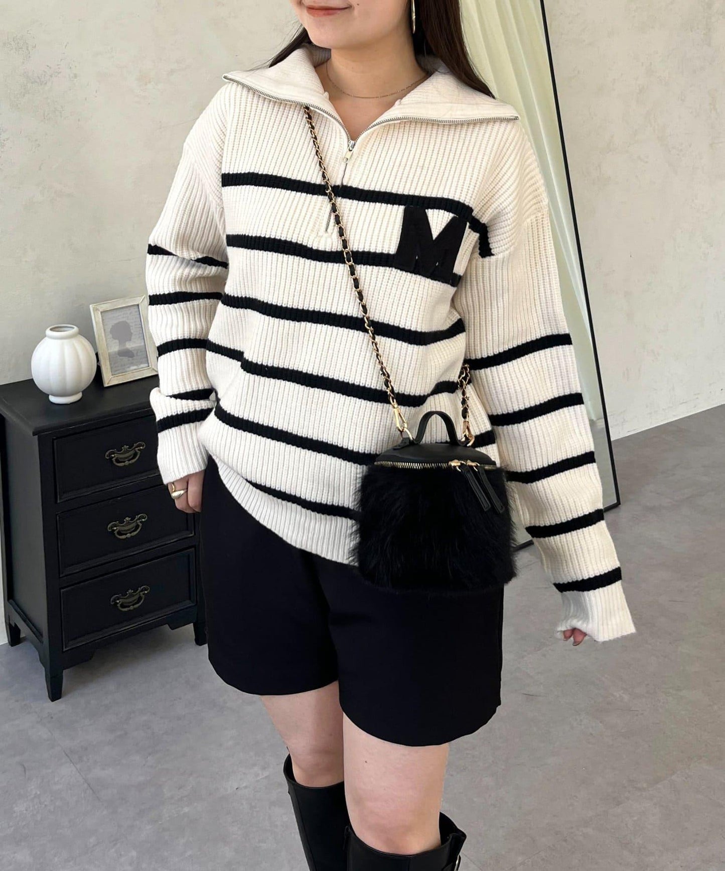 徽章標誌半拉鍊條紋針織衫