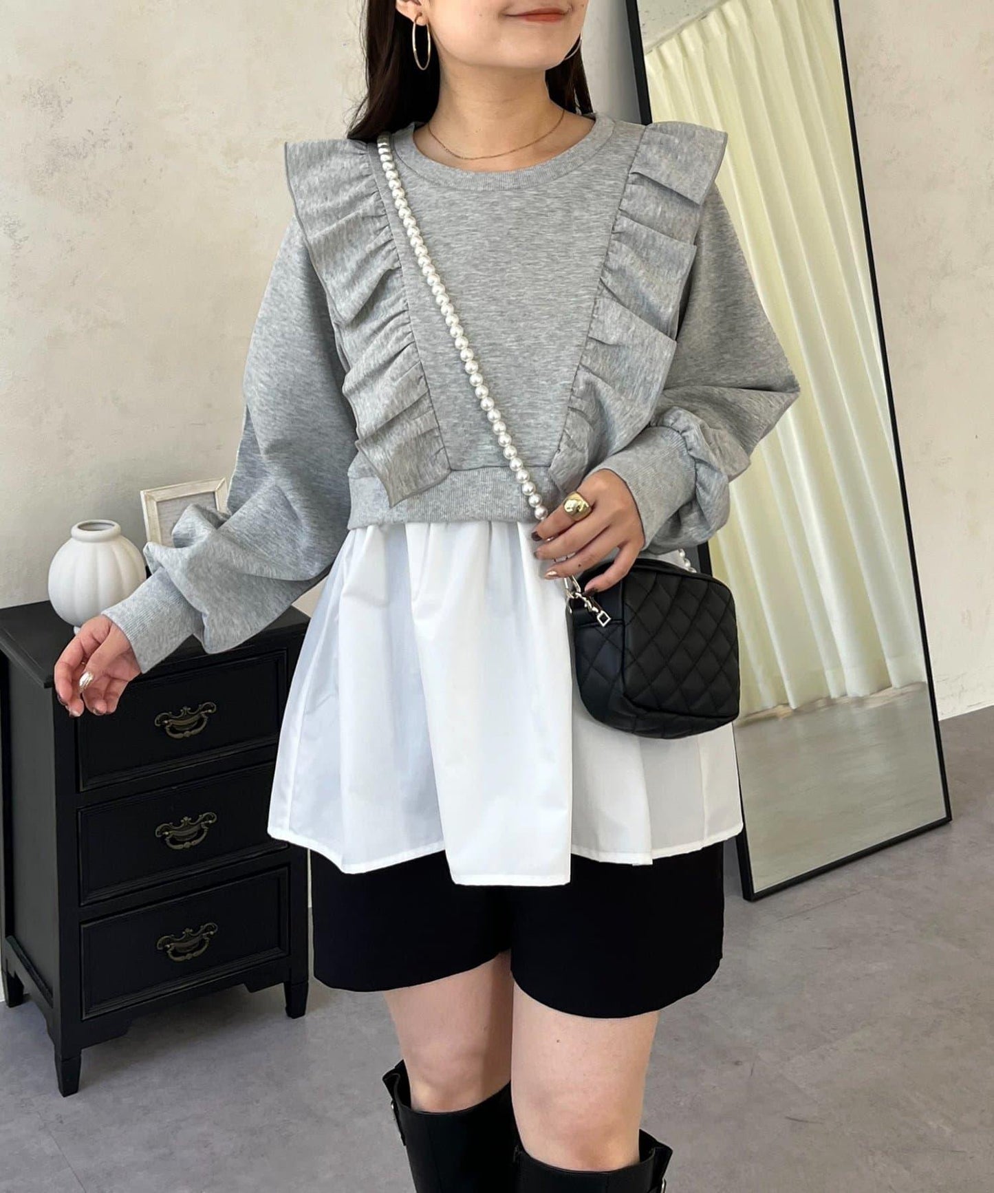 荷葉邊拼接荷葉下襬衛衣