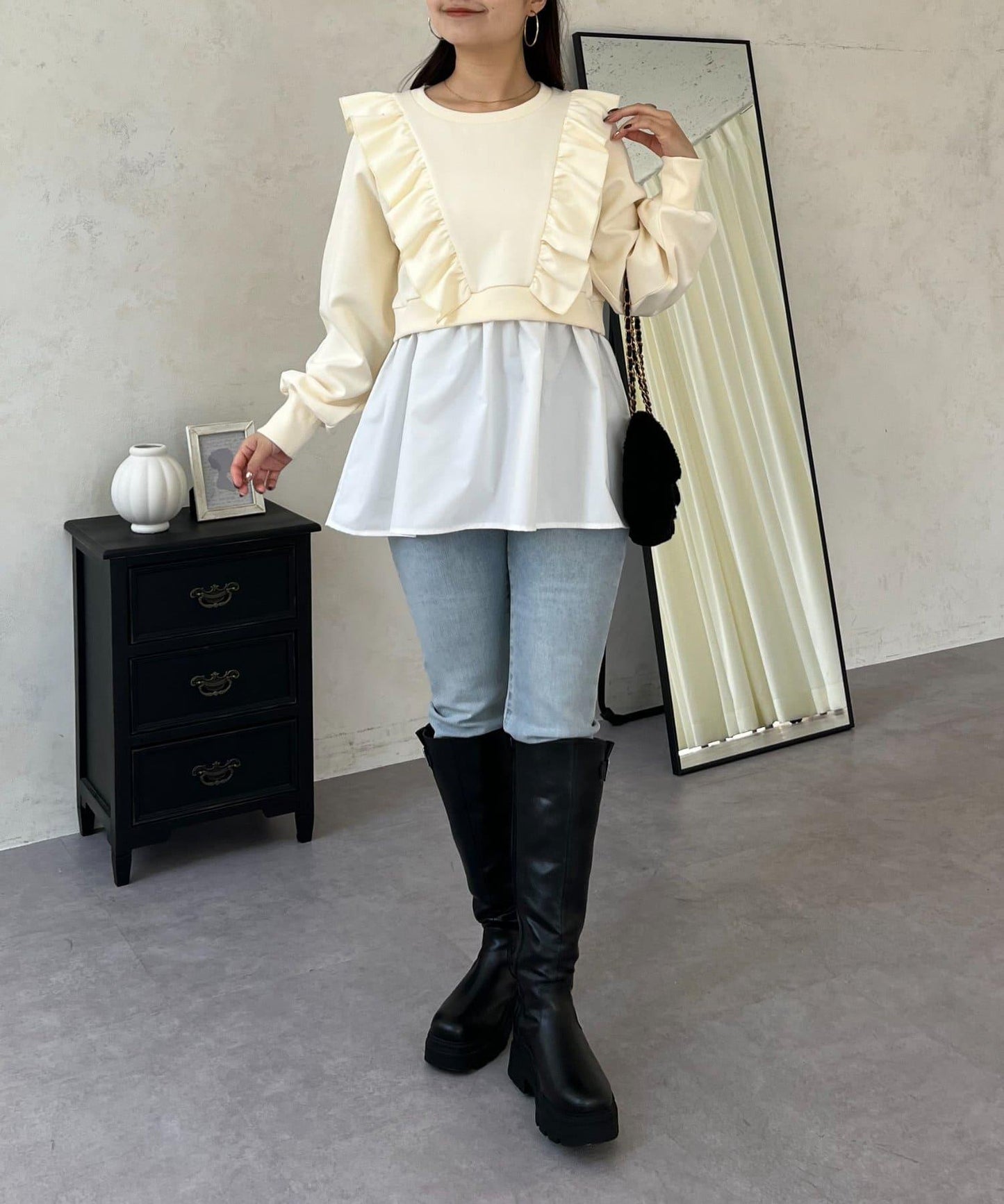 荷葉邊拼接荷葉下襬衛衣