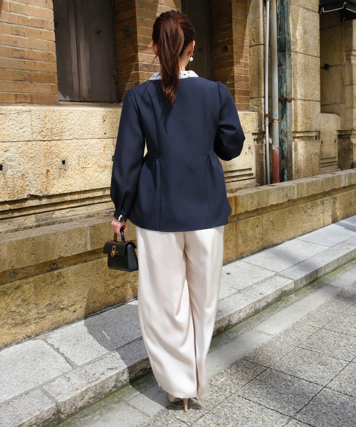 【MAYURI企畫】【適合正式場合】可拆卸領前拉鍊荷葉邊下襬襯衫