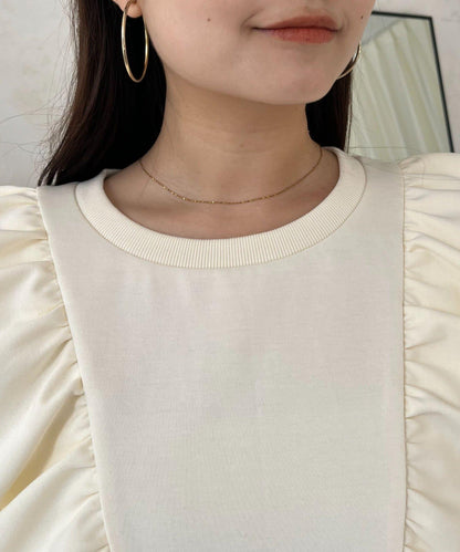 荷葉邊拼接荷葉下襬衛衣