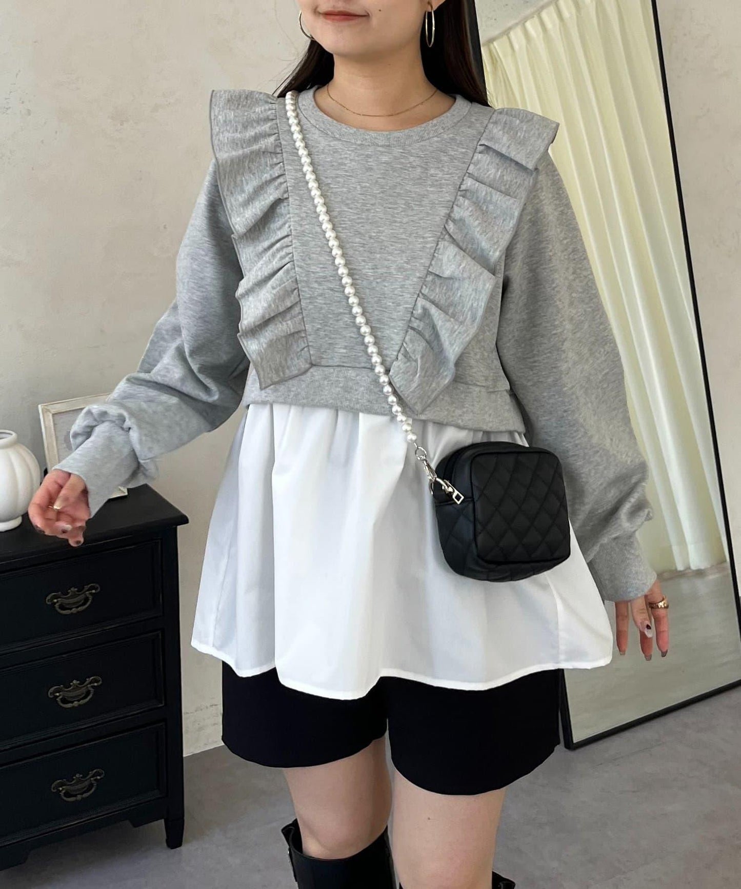 荷葉邊拼接荷葉下襬衛衣