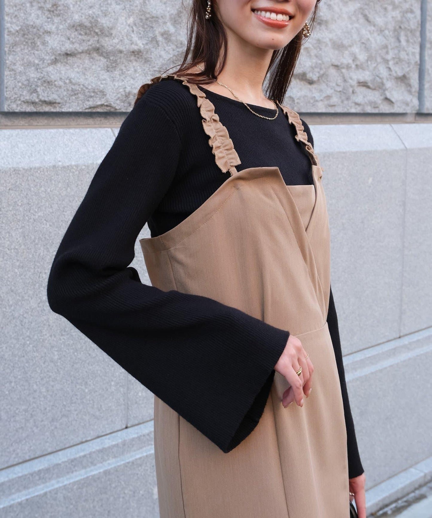 【ITAMI企畫】喇叭袖針織衫×兩穿吊帶連衣裙