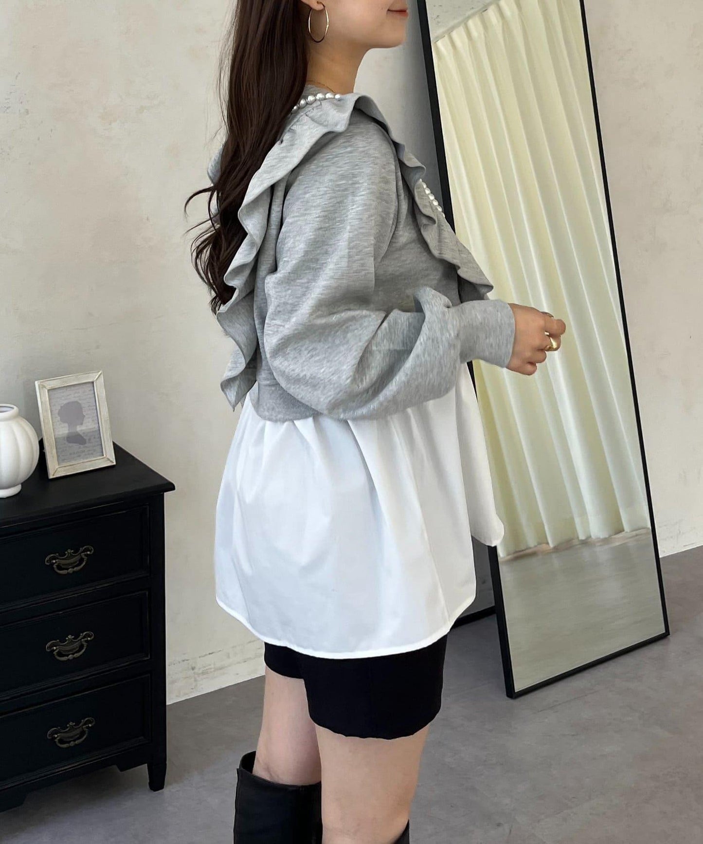 荷葉邊拼接荷葉下襬衛衣