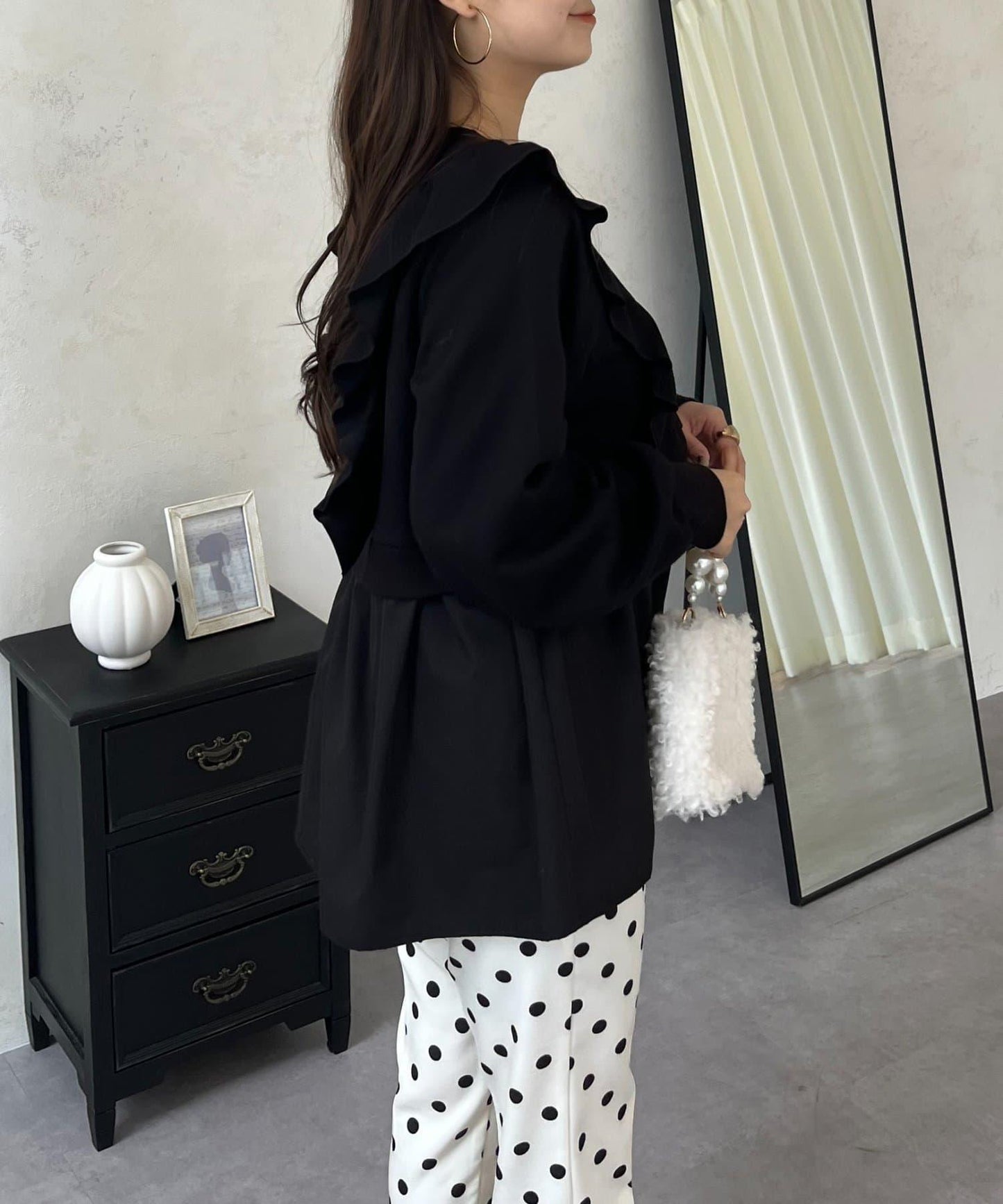 荷葉邊拼接荷葉下襬衛衣