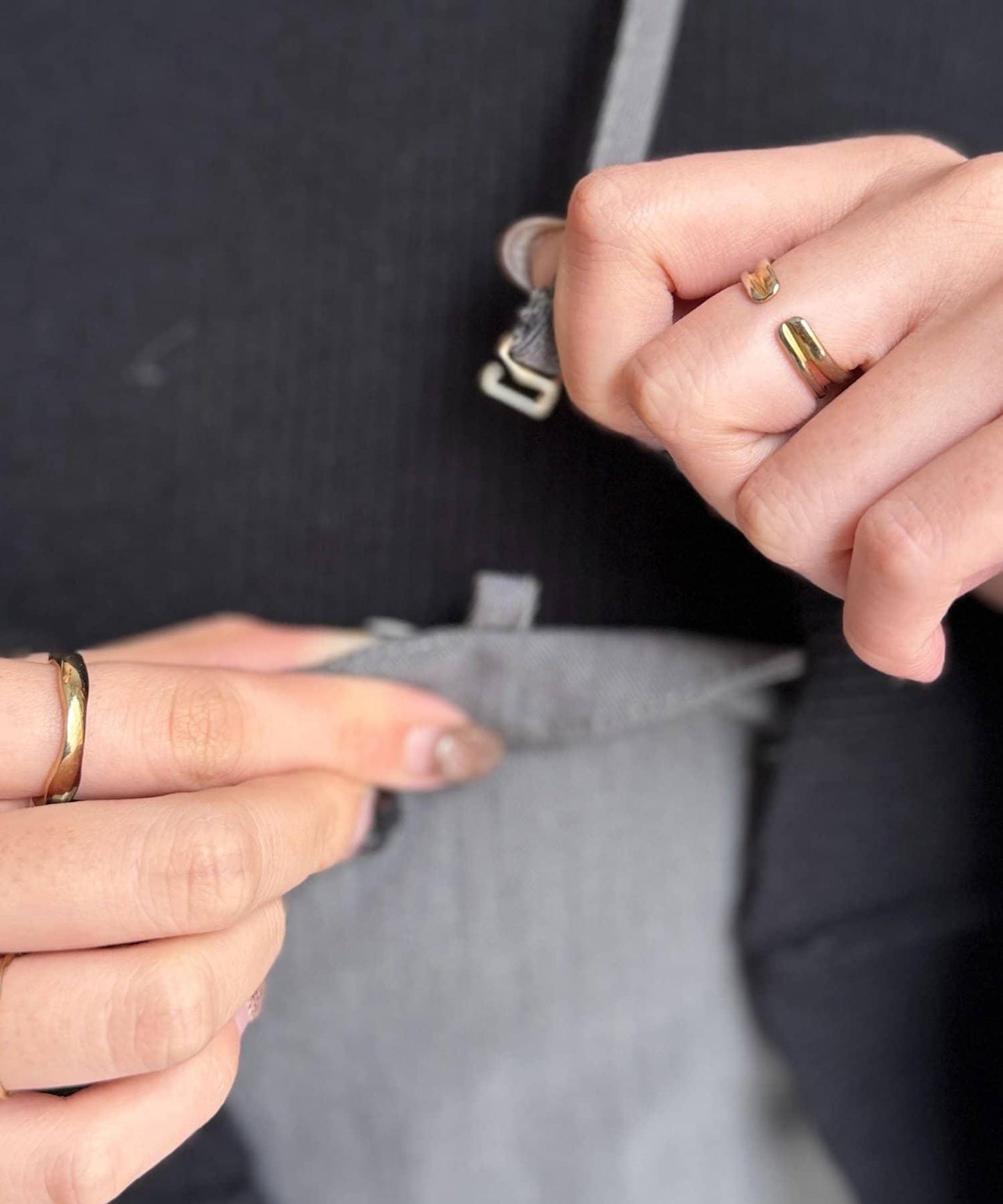 【ITAMI企畫】喇叭袖針織衫×兩穿吊帶連衣裙