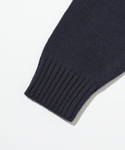 MA 單點logo刺繡V領針織衫