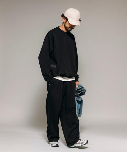 側邊口袋抽繩連帽圓領衛衣