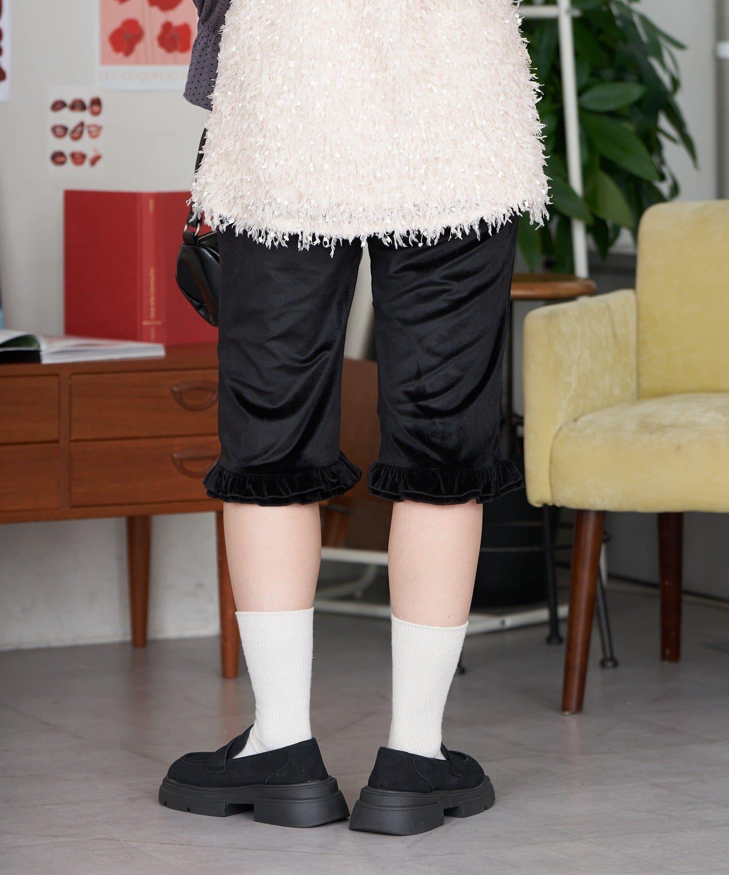 【neutral】2尺碼可選/下襬荷葉邊喇叭褲