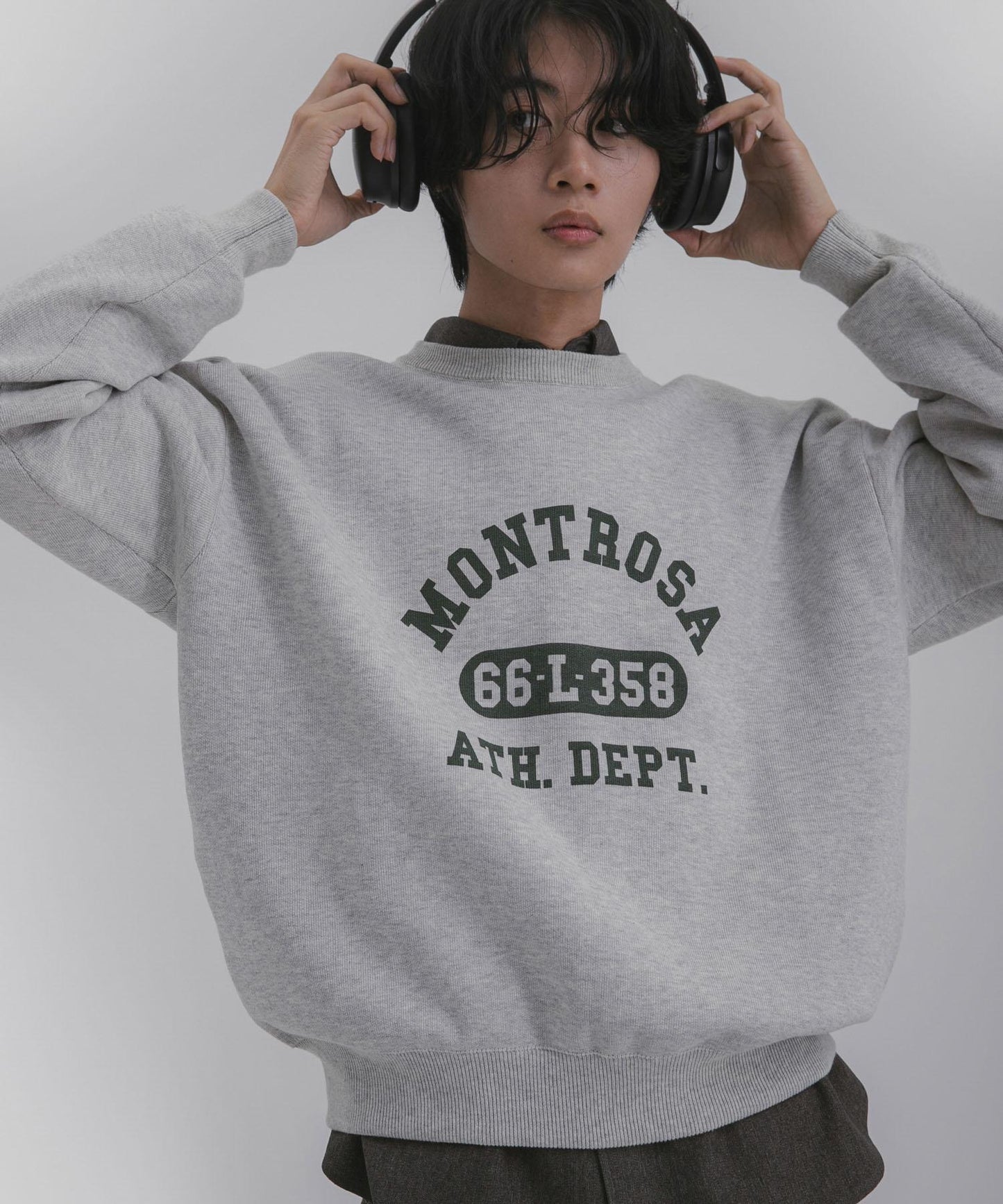 衛衣風格學院標誌針織衫