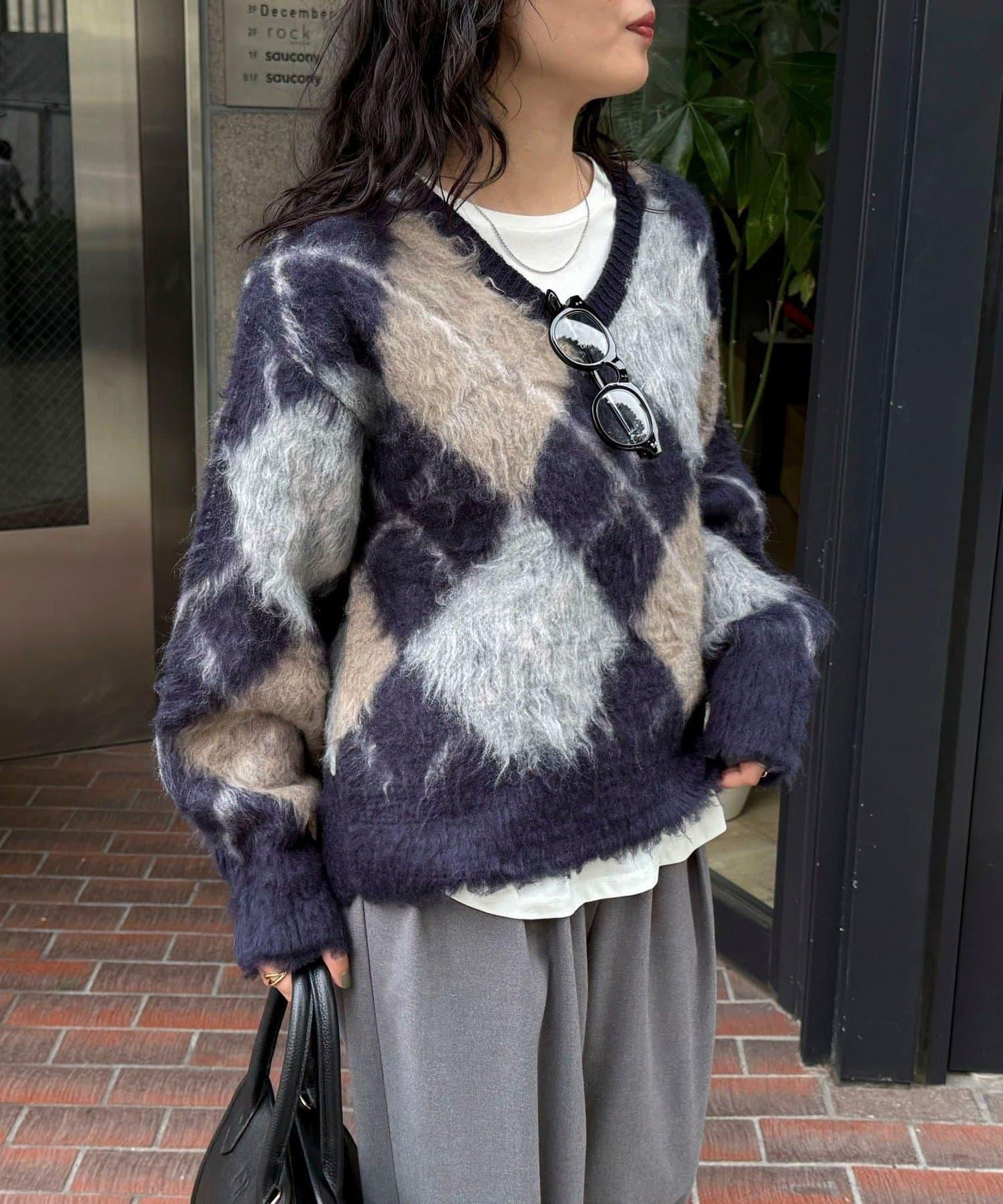 菱格紋磨毛V領針織衫