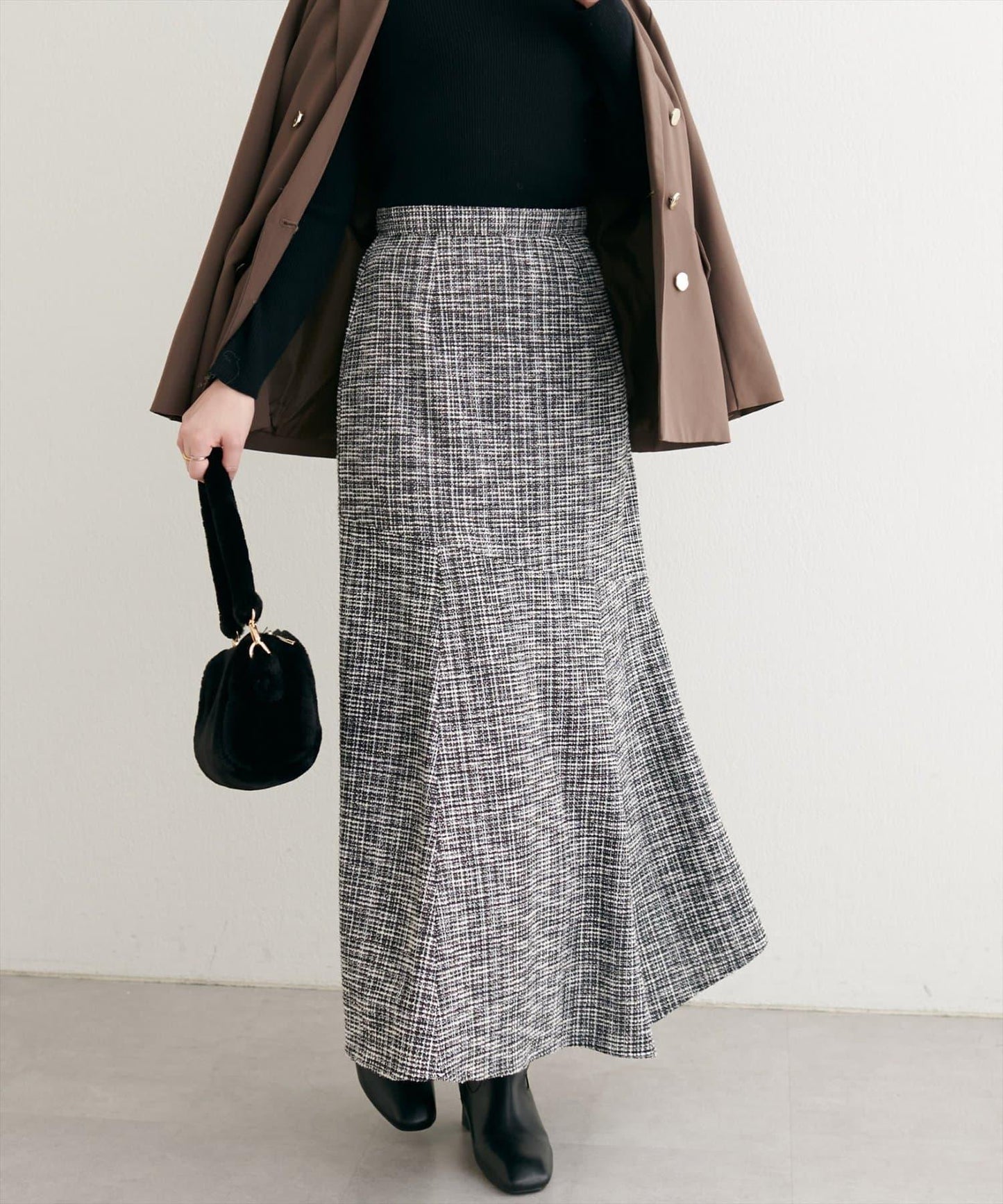 不對稱下襬粗花呢格紋半身裙
