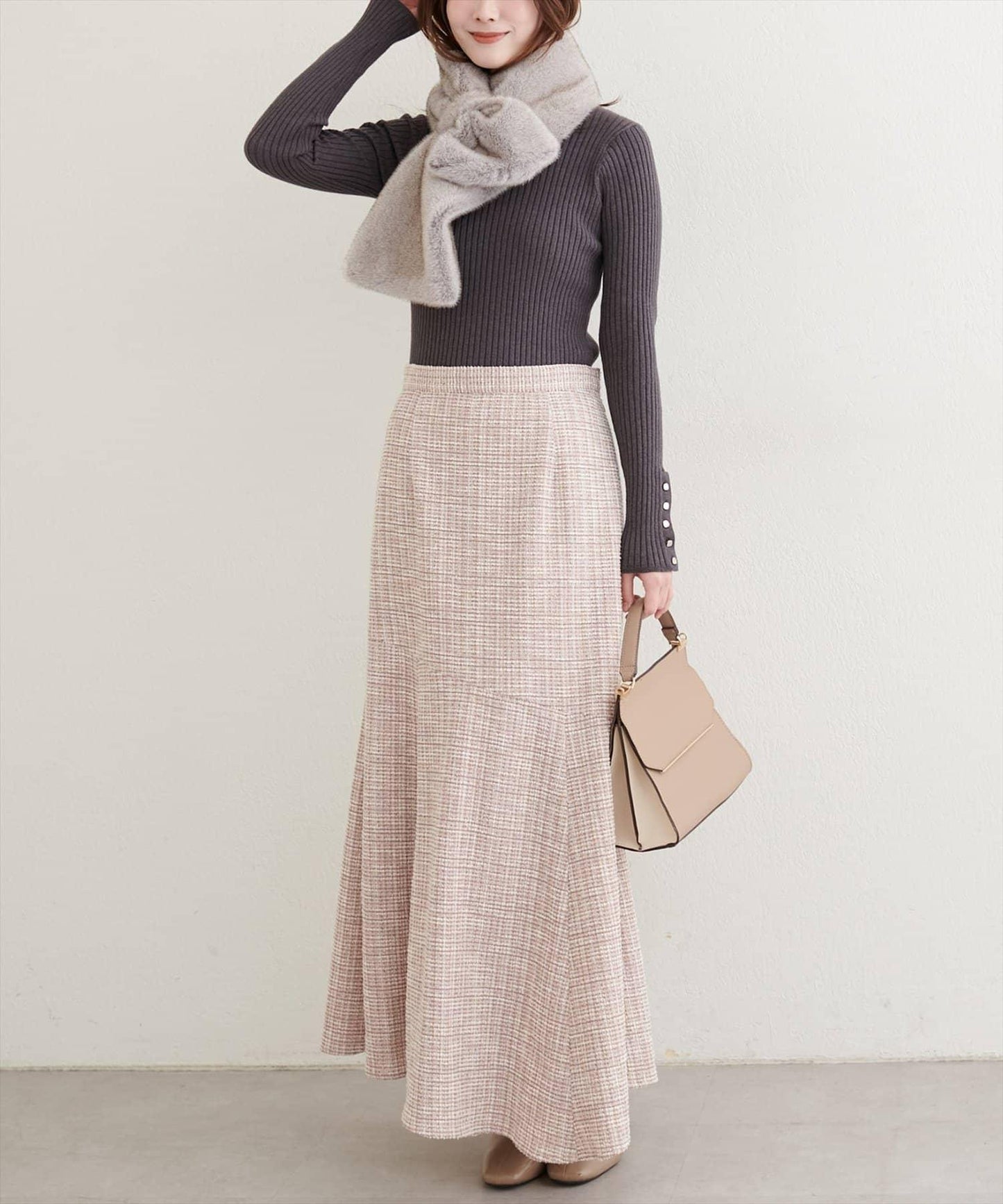 不對稱下襬粗花呢格紋半身裙