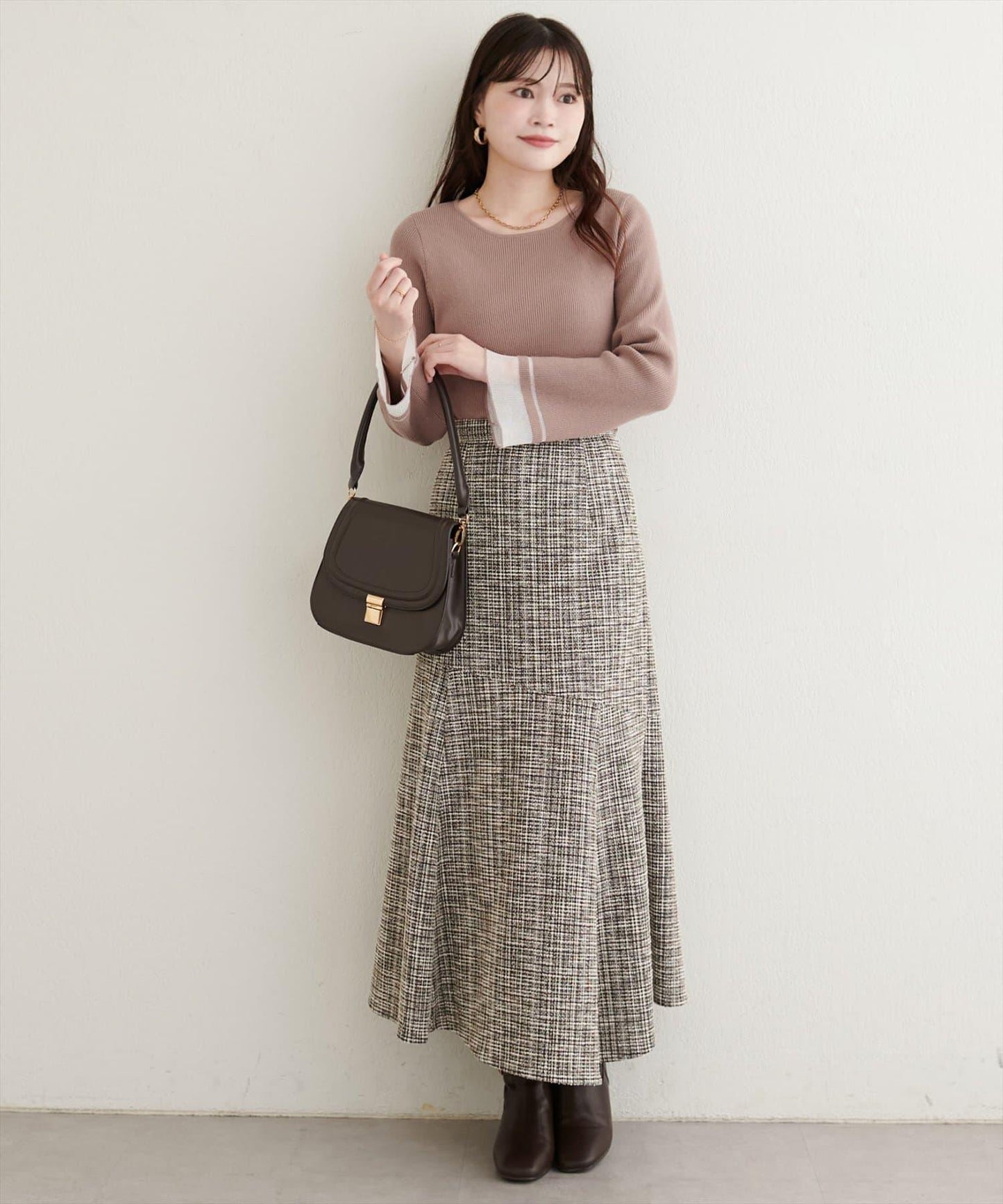 不對稱下襬粗花呢格紋半身裙