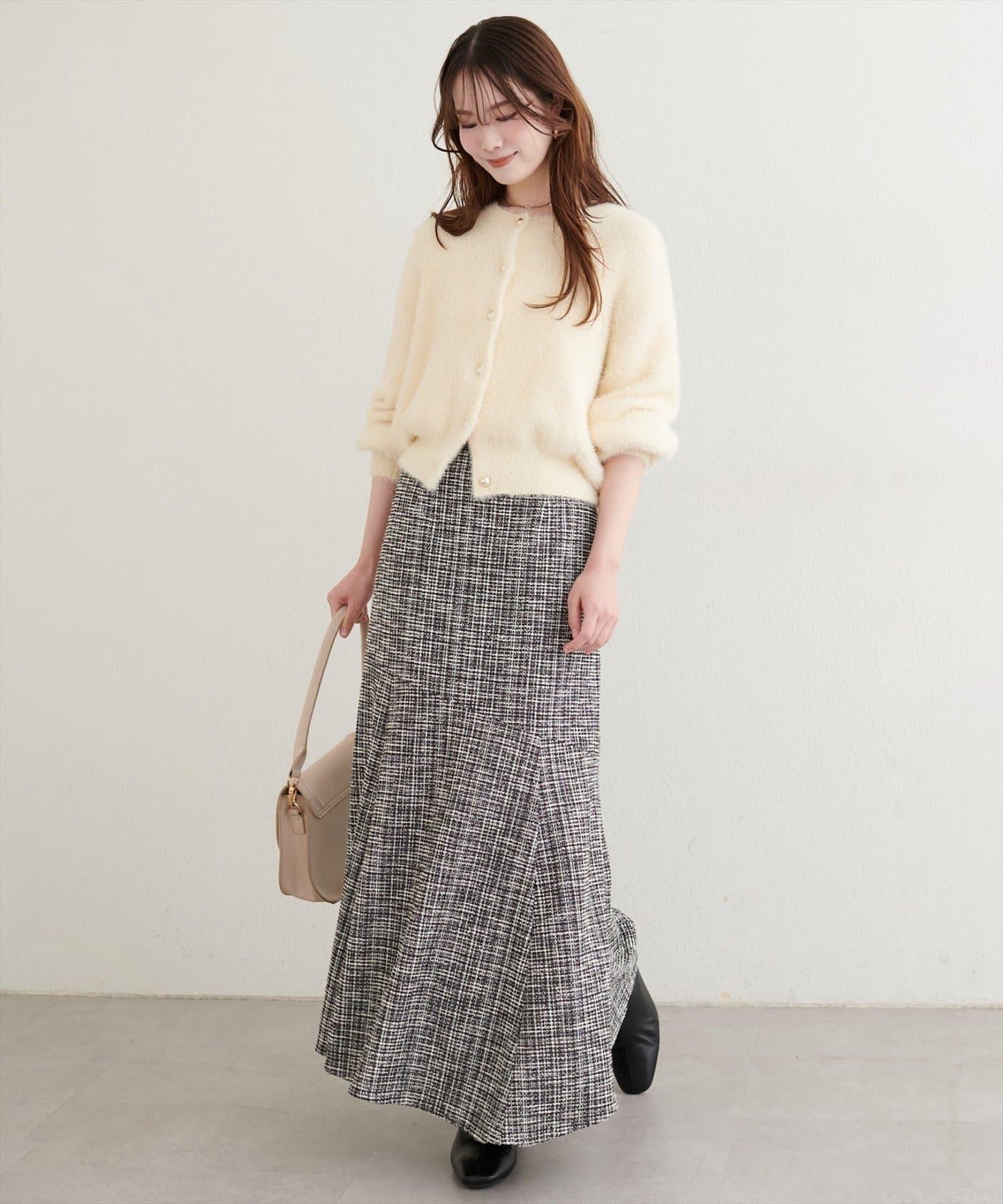 不對稱下襬粗花呢格紋半身裙