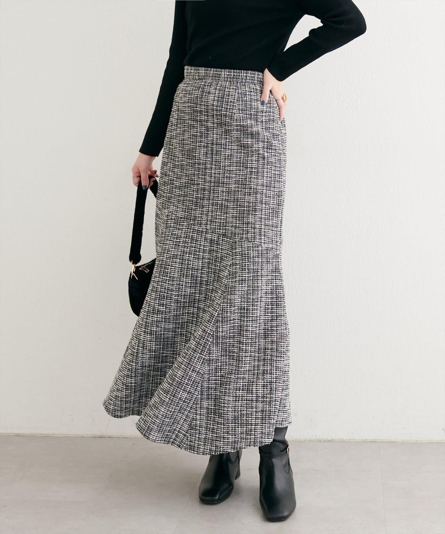 不對稱下襬粗花呢格紋半身裙