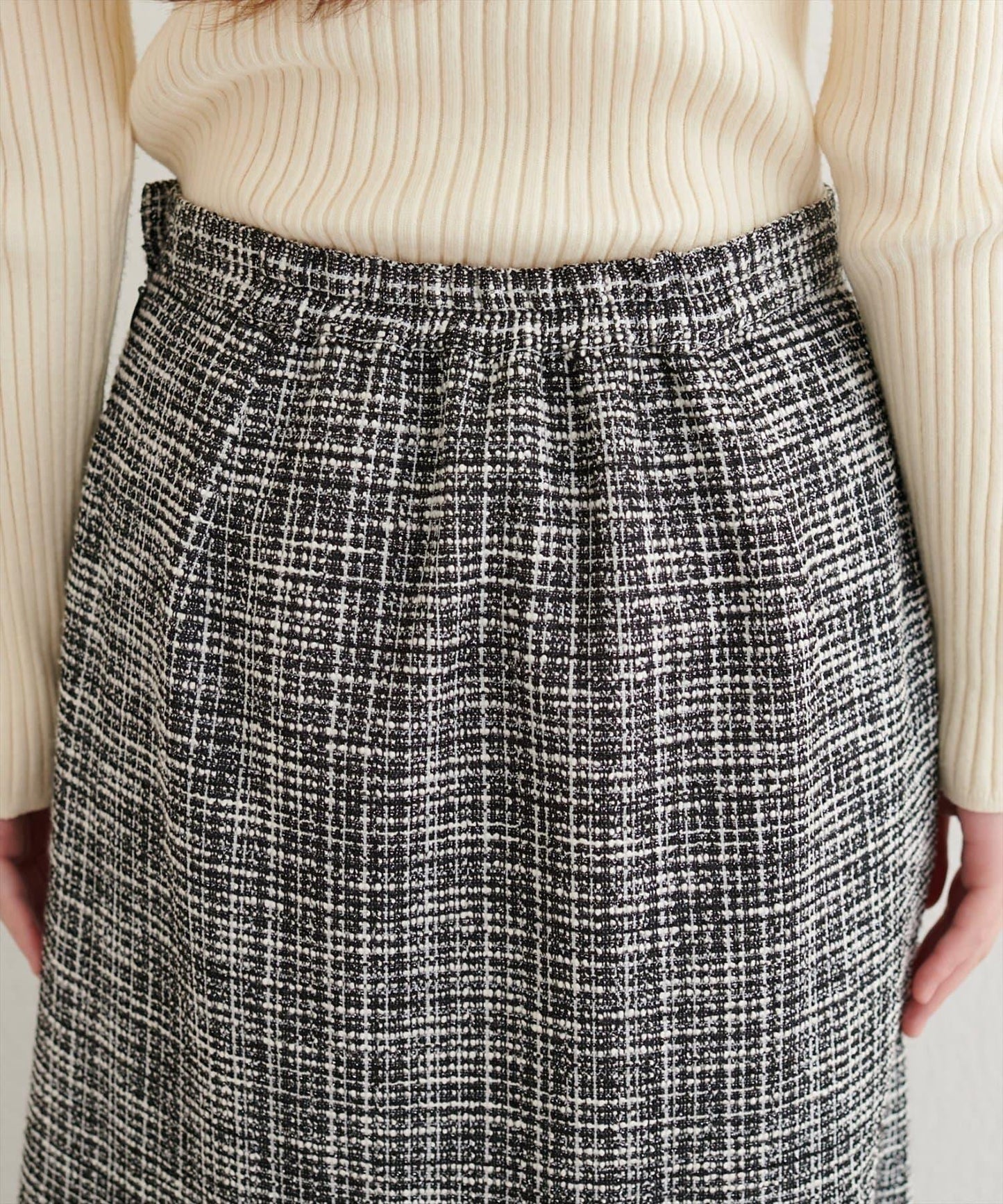 不對稱下襬粗花呢格紋半身裙