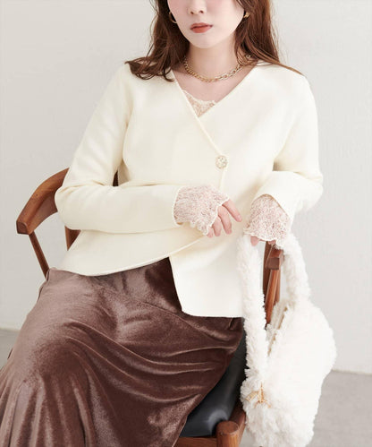 金色紐扣V領套頭衫