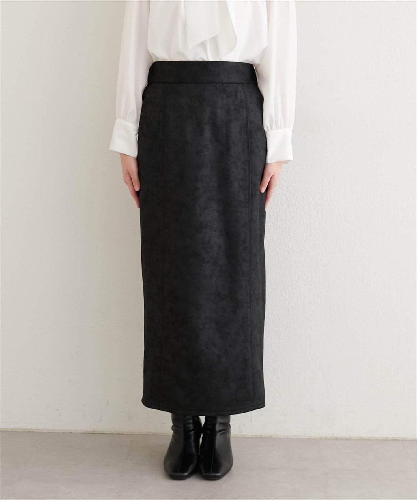 仿皮絨面修身半身裙