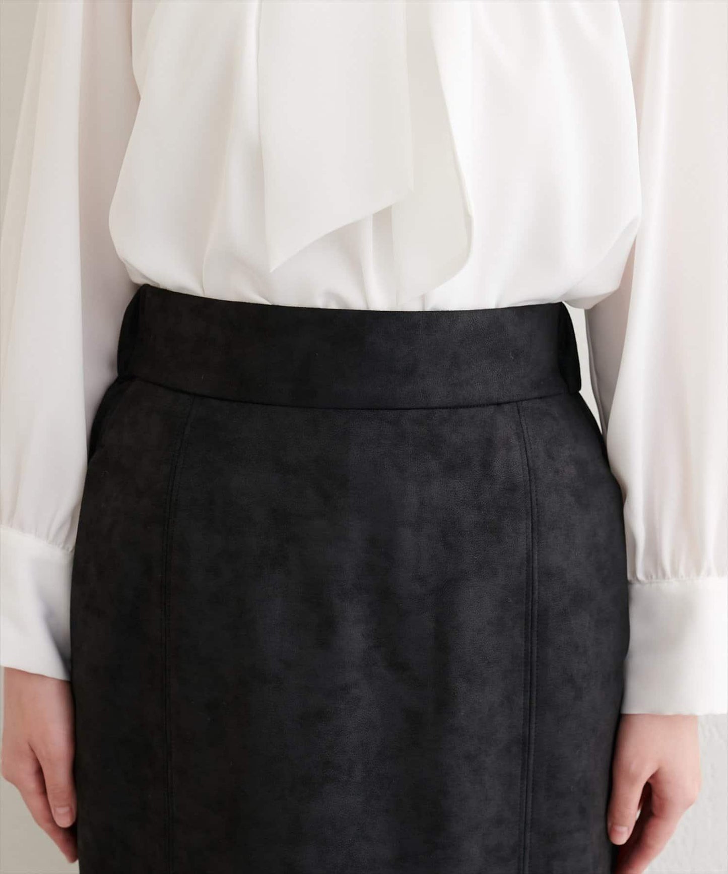 仿皮絨面修身半身裙