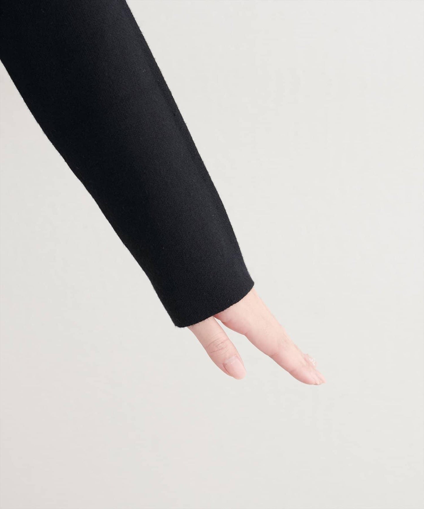 金色紐扣V領套頭衫